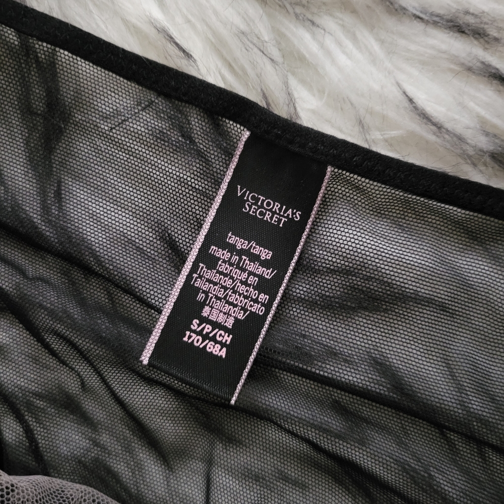 Victoria's Secret black mesh set 32C/Small - Picture 3 of 9